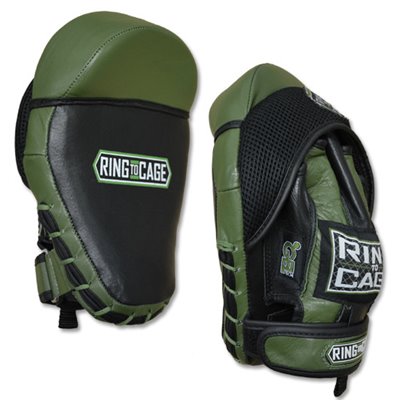 Лапы боксерские RING TO CAGE GelTach Cobra Curved Punch Spar-Mitt пара