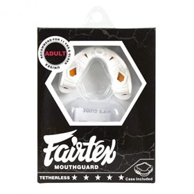 Капа боксерська однощелепна універсальна FAIRTEX MG3 біла