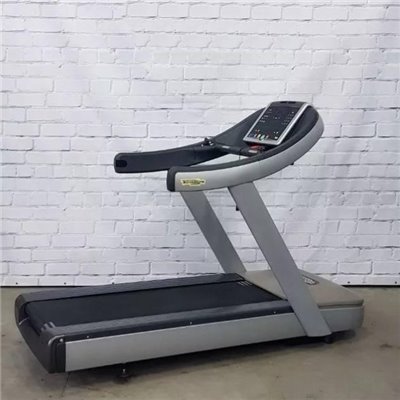 Професійна бігова доріжка Technogym Run Now 700 LED - Б/У