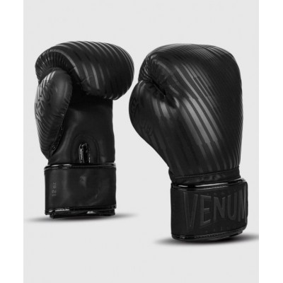 Боксерські рукавиці Venum Plasma Boxing Gloves Black Black (VENUM-03168-114-8oz)