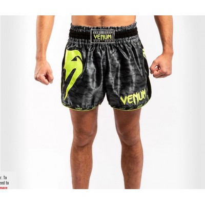 Шорти для тайського боксу Venum Giant Muay Thai Shorts Black Yellow (VENUM-03343-548-M)